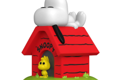 Peanuts-Snoopy-Doghouse-1